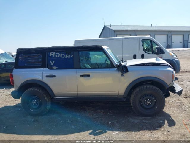 1FMDE5BH3NLA79314 Ford Bronco Black Diamond