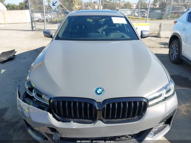 WBA13AG07NCJ51136 BMW 530e