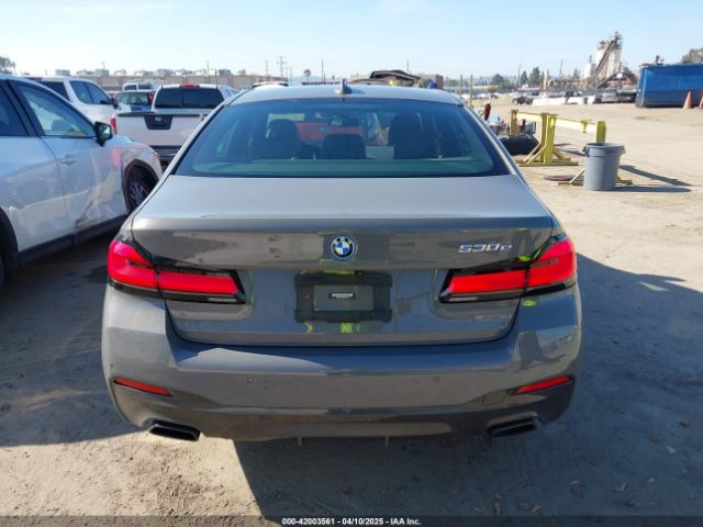 WBA13AG07NCJ51136 BMW 530e