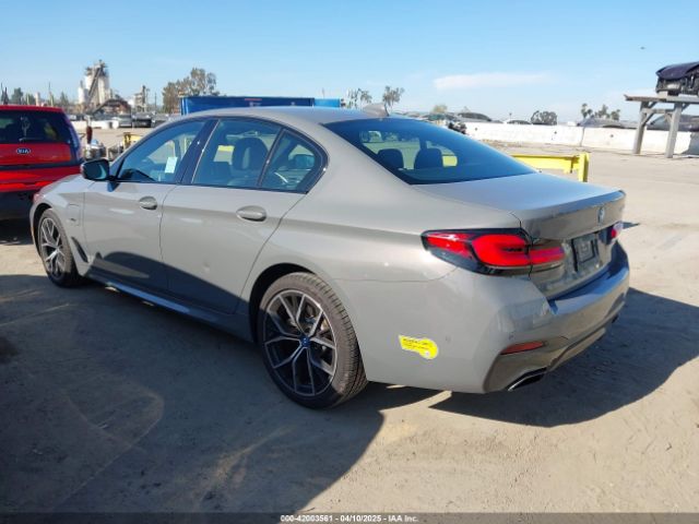 WBA13AG07NCJ51136 BMW 530e