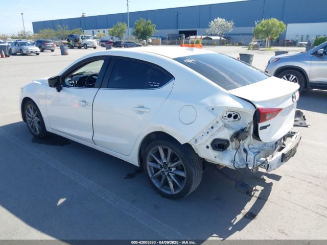 3MZBN1W34JM163313 Mazda Mazda3 Grand Touring