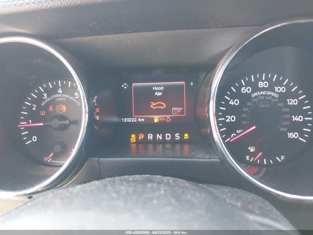 1FATP8EM6F5427266 Ford Mustang V6