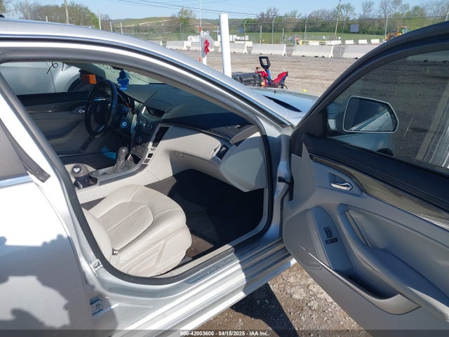 2011 CADILLAC CTS 1G6DA5EY9B0137664 Photo 4