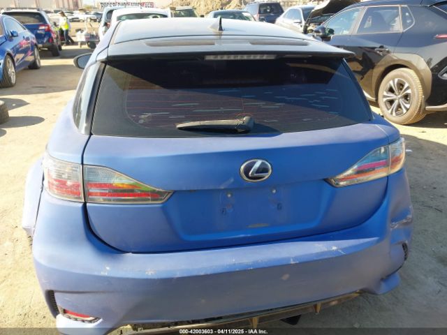 JTHKD5BH3F2242516 Lexus CT 200H