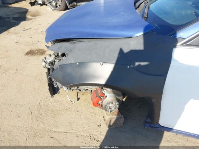 JTHKD5BH3F2242516 Lexus CT 200H