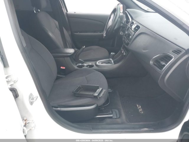 2012 CHRYSLER 200 1C3CCBAGXCN240602 Photo 4