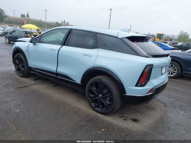 2025 CADILLAC OPTIQ 3GYK3GMRXSS147840 Photo 2