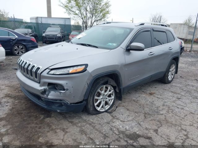 1C4PJMCB4GW183037 Jeep Cherokee Latitude