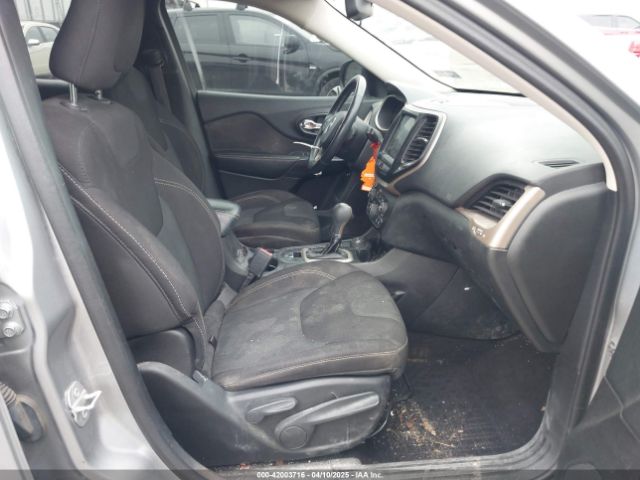 1C4PJMCB4GW183037 Jeep Cherokee Latitude