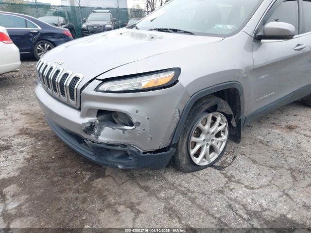 1C4PJMCB4GW183037 Jeep Cherokee Latitude