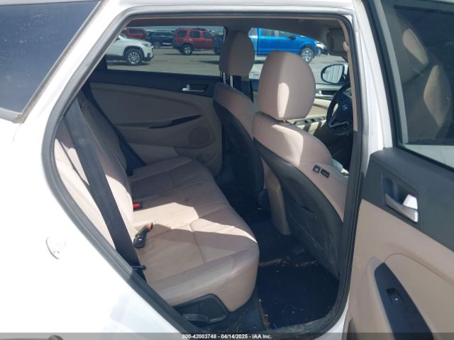 KM8J23A46LU077885 Hyundai TUCSON SE