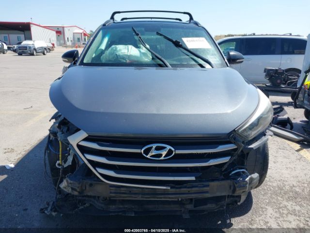 KM8J33A20HU504559 Hyundai Tucson Night