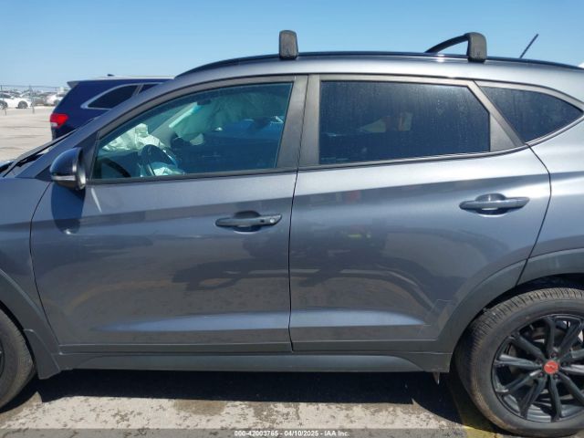 KM8J33A20HU504559 Hyundai Tucson Night