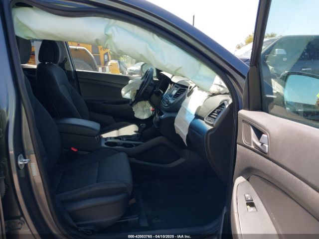 KM8J33A20HU504559 Hyundai Tucson Night