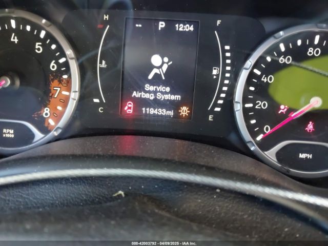 ZACCJABT2FPB28170 Jeep Renegade Latitude