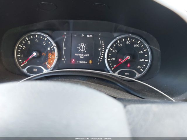 ZACCJABT2FPB28170 Jeep Renegade Latitude