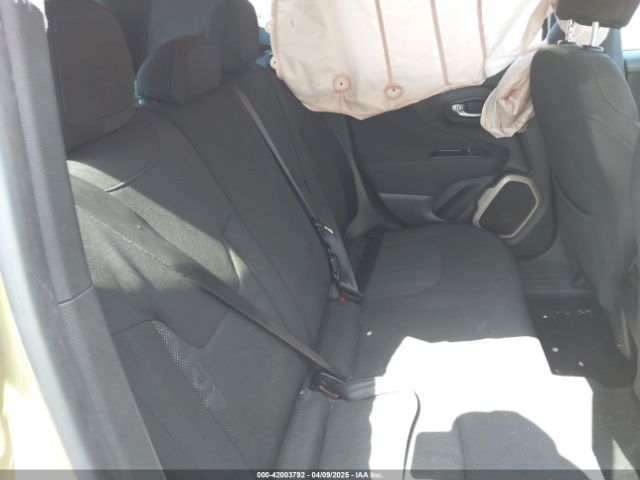 ZACCJABT2FPB28170 Jeep Renegade Latitude