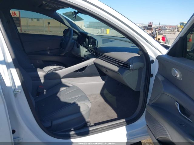 5NPLM4AG5MH011671 Hyundai ELANTRA SEL
