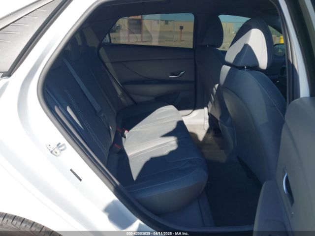 5NPLM4AG5MH011671 Hyundai ELANTRA SEL