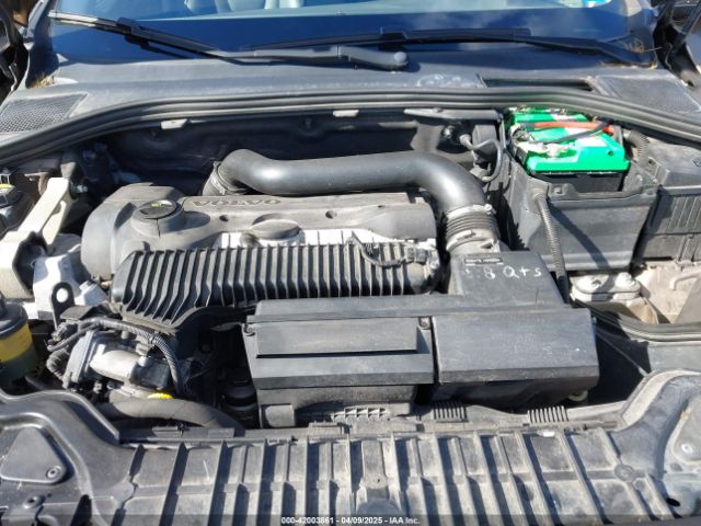 YV4612HKXG1012098 Volvo V60 Cross Country T5
