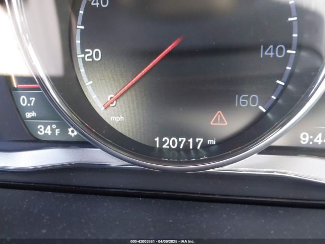 YV4612HKXG1012098 Volvo V60 Cross Country T5