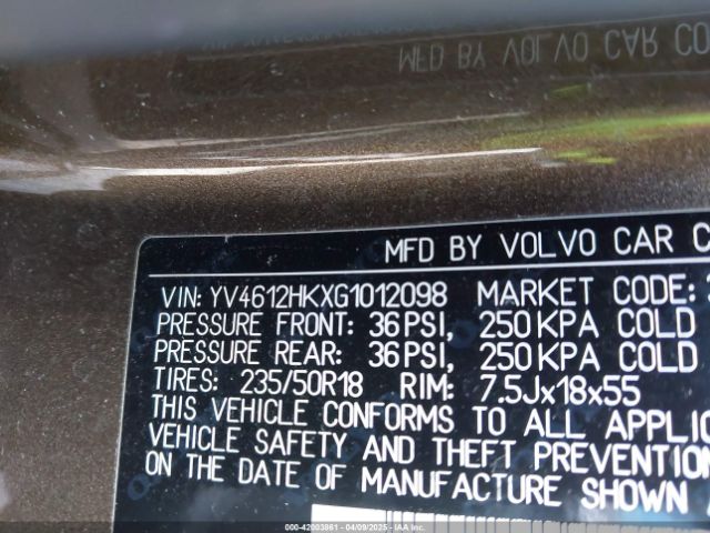 YV4612HKXG1012098 Volvo V60 Cross Country T5