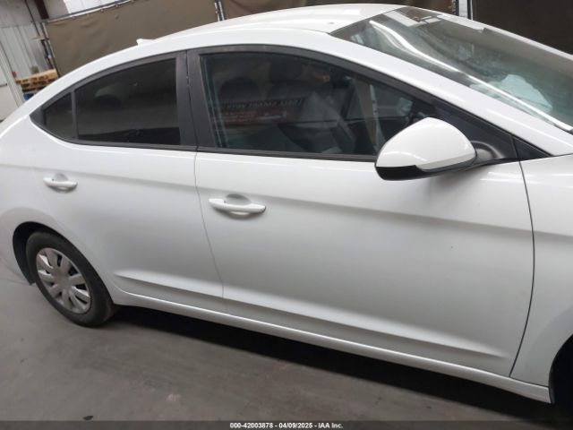 5NPD74LF8HH041785 Hyundai ELANTRA SE