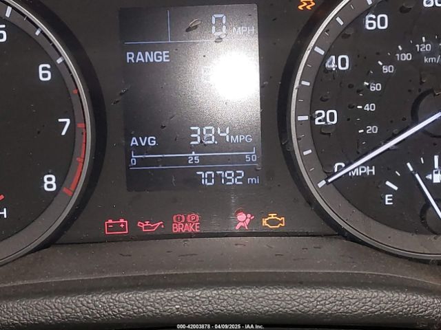 5NPD74LF8HH041785 Hyundai ELANTRA SE