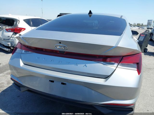 5NPLL4AGXMH041042 Hyundai ELANTRA SE