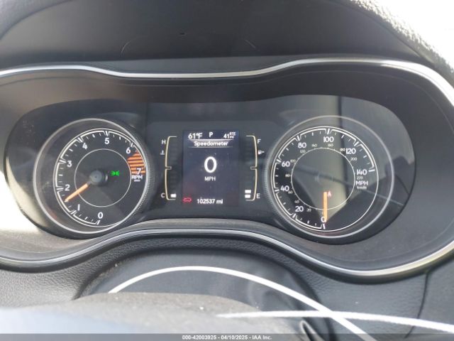 1C4PJLCB2KD370615 Jeep Cherokee Latitude Fwd