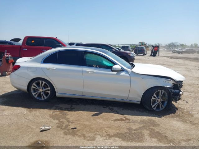 55SWF4JB3FU077969 Mercedes-Benz C 300 Luxury/sport