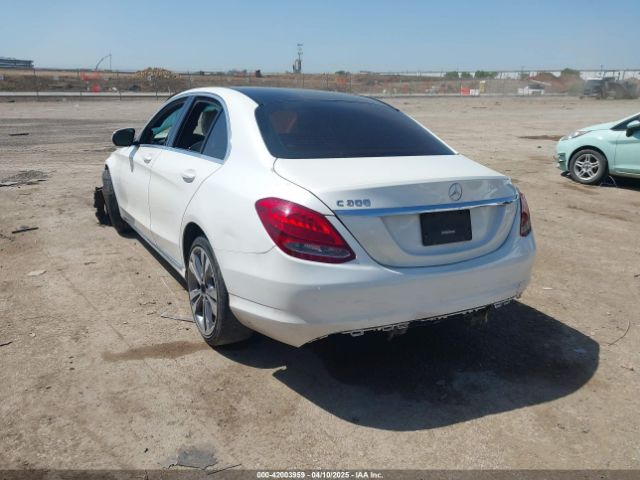 55SWF4JB3FU077969 Mercedes-Benz C 300 Luxury/sport