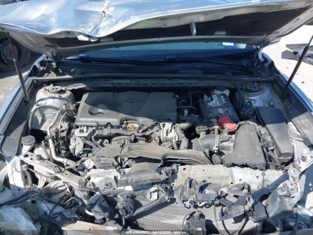 4T1B61HK8JU073562 Toyota CAMRY XSE