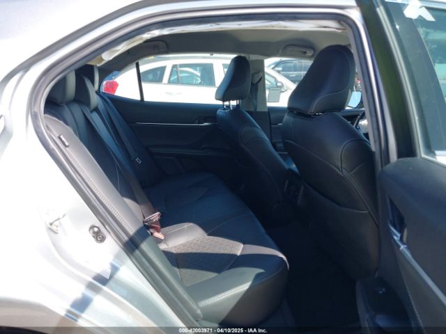 4T1B61HK8JU073562 Toyota CAMRY XSE