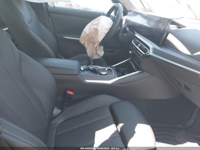 3MW89FF09R8E25560 BMW 3 Series 330i Xdrive