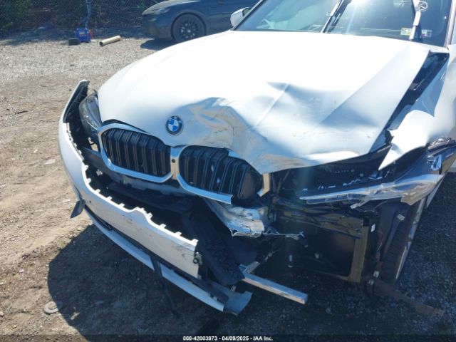 3MW89FF09R8E25560 BMW 3 Series 330i Xdrive