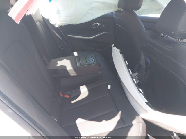 3MW89FF09R8E25560 BMW 3 Series 330i Xdrive