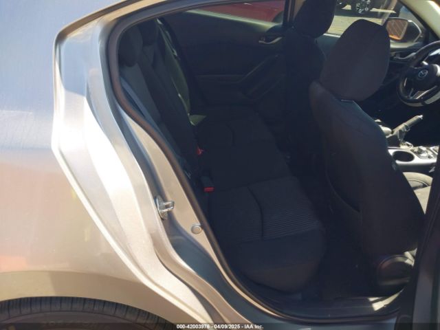 JM1BM1V73G1299609 Mazda Mazda3 I Touring