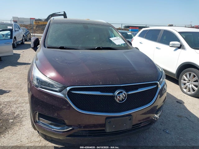 5GAERBKW3JJ278574 Buick Enclave Essence