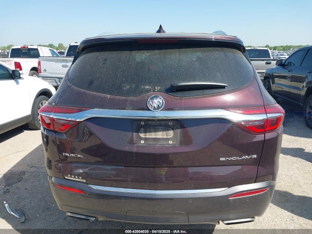5GAERBKW3JJ278574 Buick Enclave Essence
