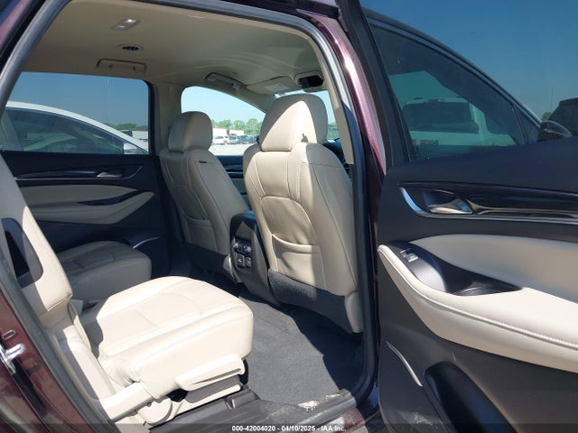 5GAERBKW3JJ278574 Buick Enclave Essence