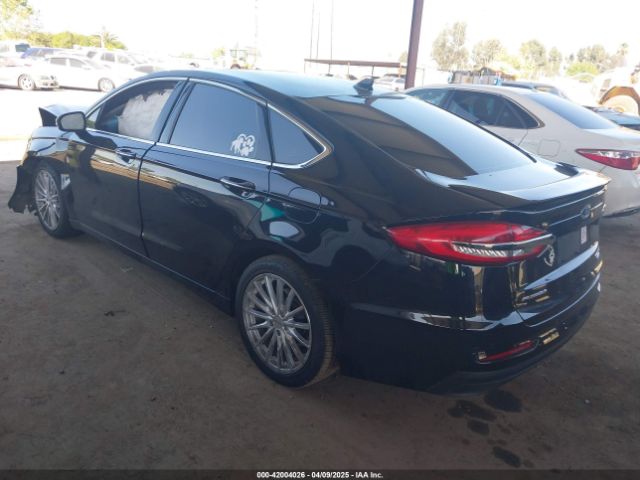 3FA6P0RU8LR141324 Ford Fusion Hybrid Titanium