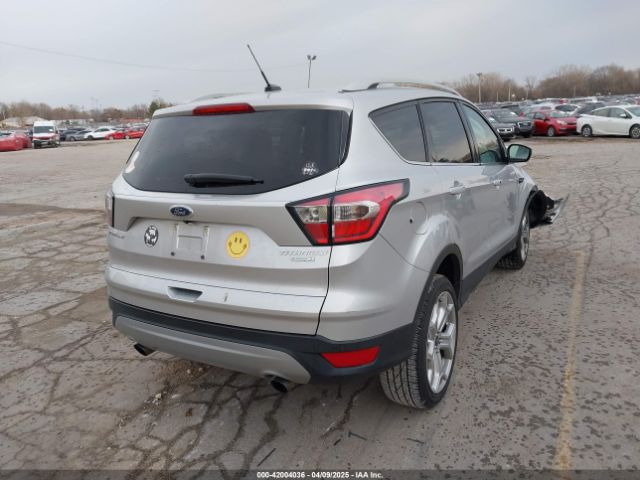 1FMCU0J99HUC44826 Ford Escape Titanium