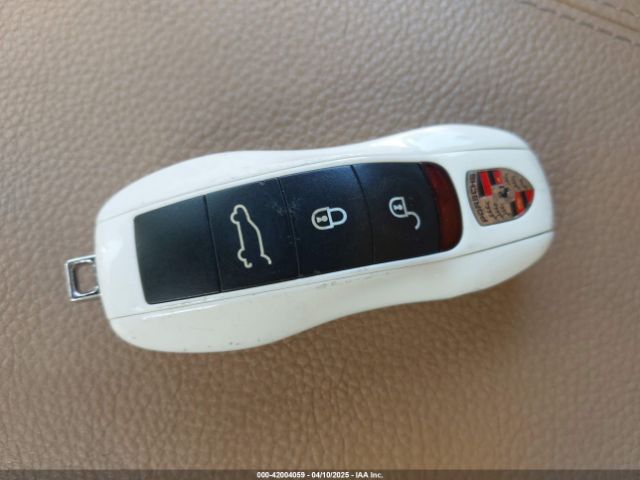 2012 PORSCHE CAYENNE WP1AB2A29CLA43330 Photo 10