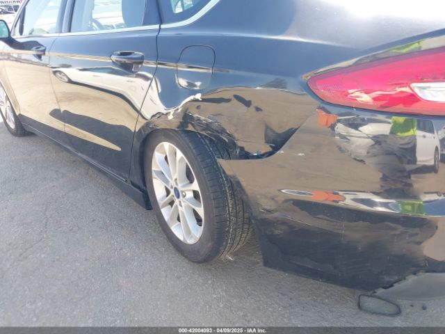 3FA6P0HD8LR171120 Ford FUSION SE