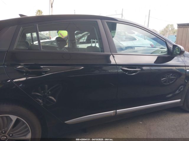 KMHC65LD7LU228965 Hyundai Ioniq Plug-in Hybrid Se
