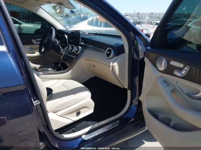 WDC0G4JB2KV183985 Mercedes-Benz GLC 300