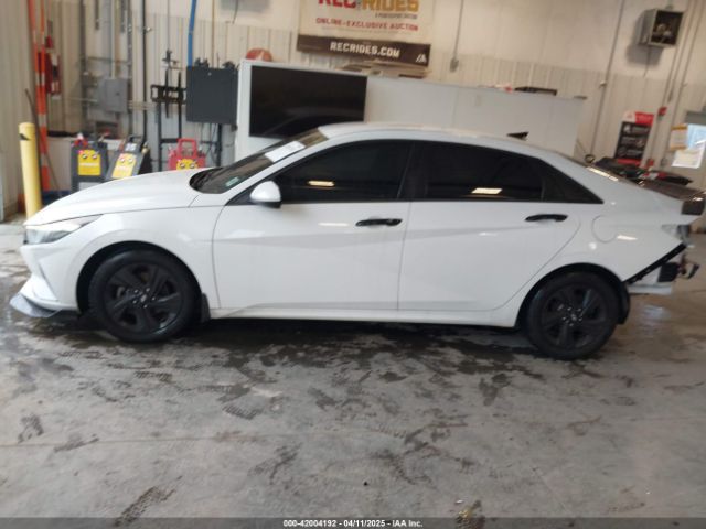 5NPLS4AG9NH055048 Hyundai ELANTRA SEL