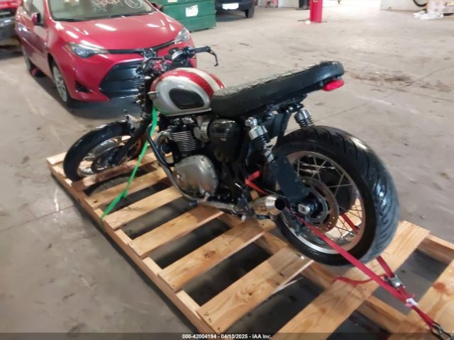 2018 TRIUMPH MOTORCYCLE BONNEVILLE SMTD40HL9JT862509 Photo 3