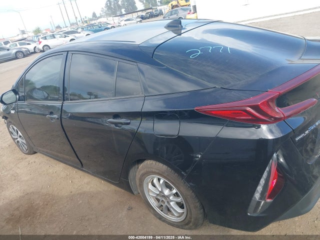 JTDKARFP7L3145683 Toyota Prius Prime Le